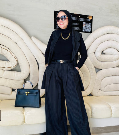 Elegant stripped suit