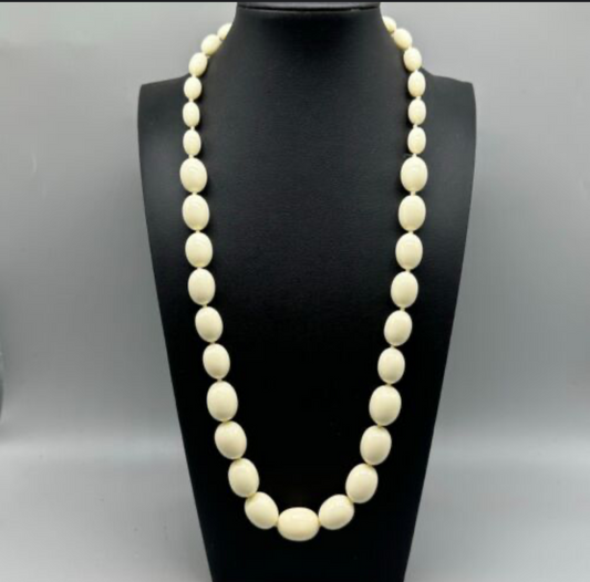 Baige Pearls Necklace