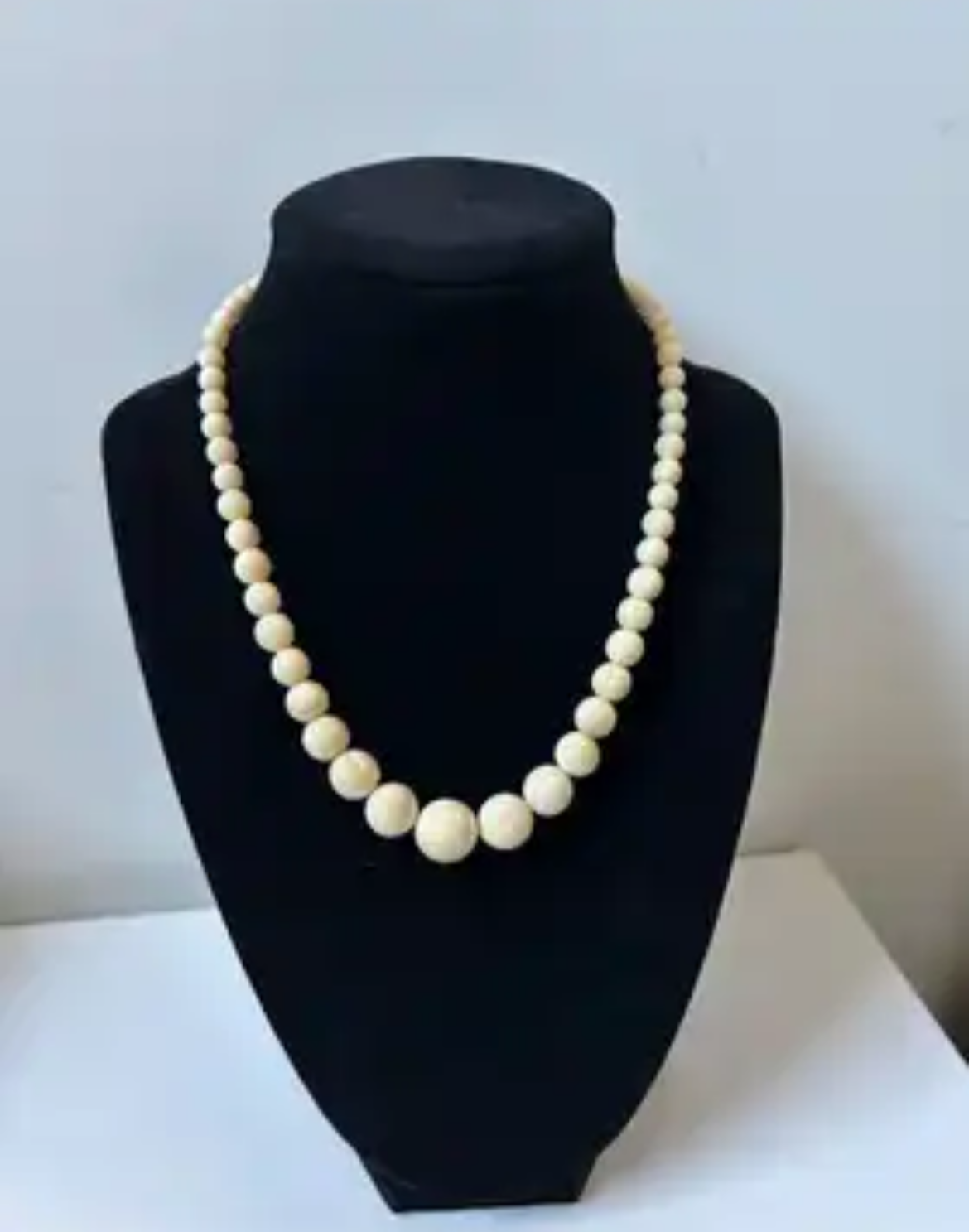 Baige Pearls Necklace