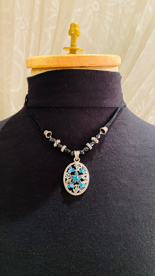 Youth Necklaces Collection